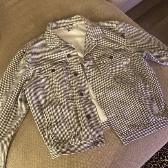 Princess Polly denim jacket - Picture 1 of 3